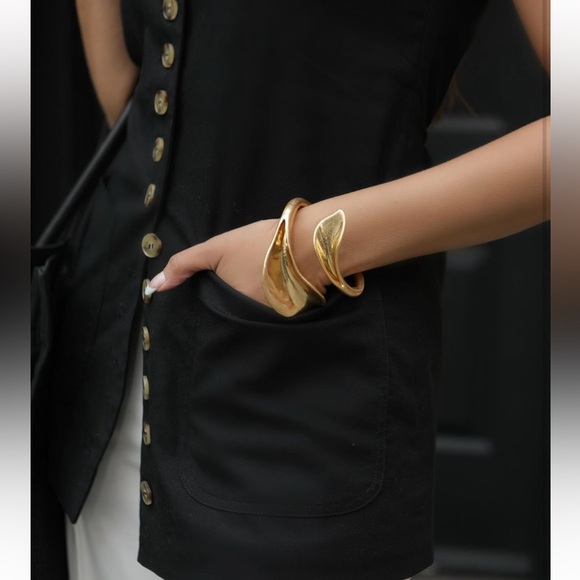 Black Cotton & Linen Crew Neck Sleeveless Button Up Front Longline Vest - Picture 12 of 14